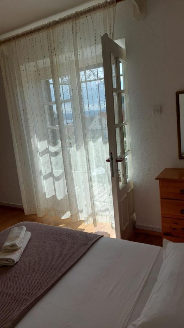 Apartment Brane Бол Екстер'єр фото